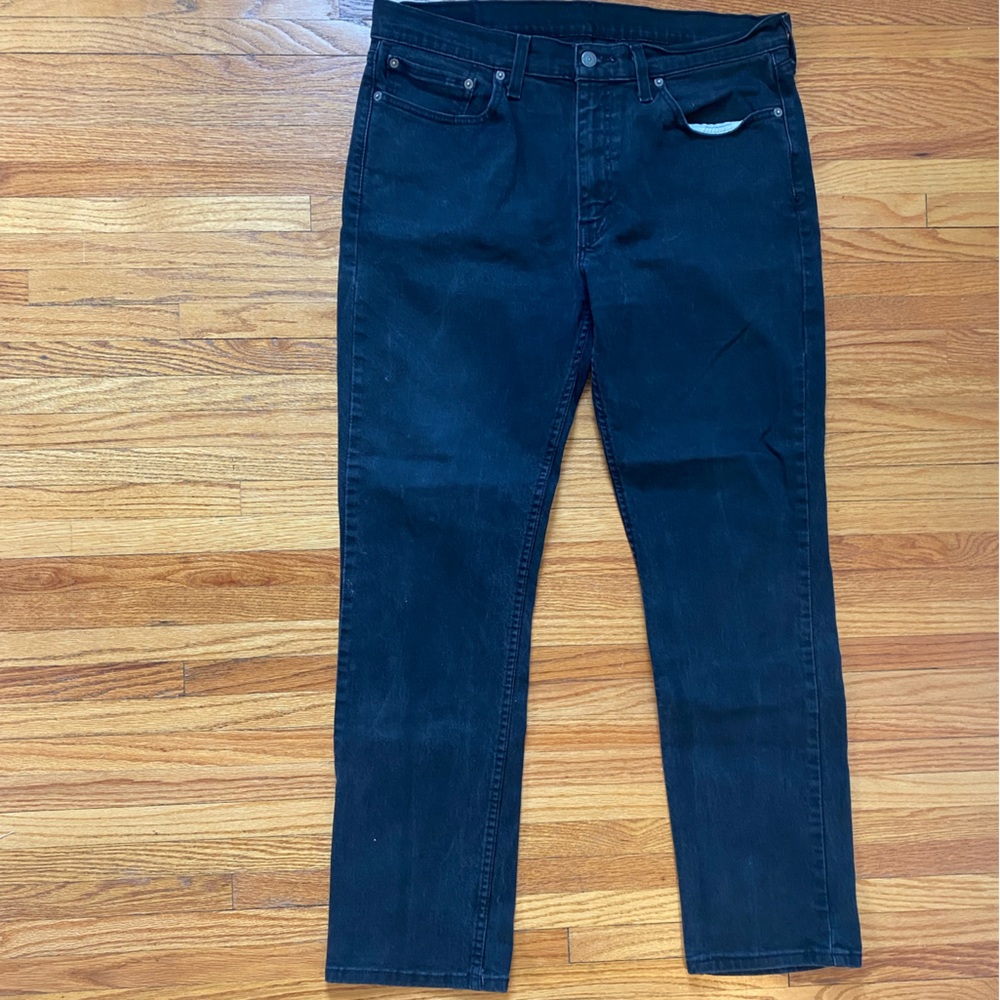 Mens Dark Wash Levi Jeans
